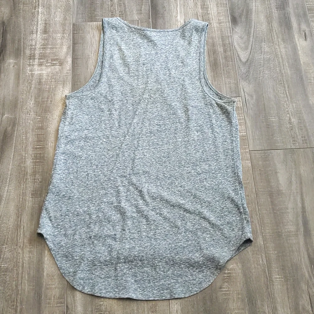 Express Tank Top - Picture 4 of 4